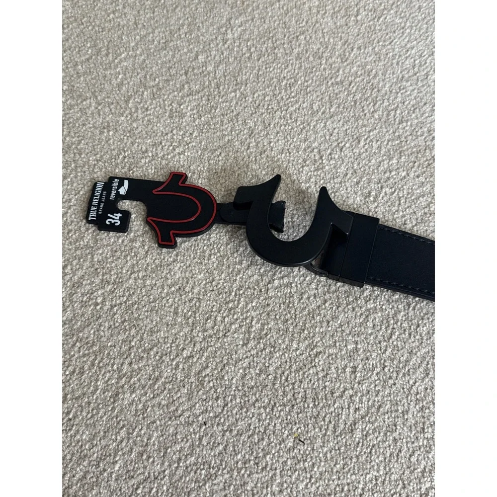 True Religion Reversible Horseshoe Buckle Belt Black/Tan Size 34 NWT